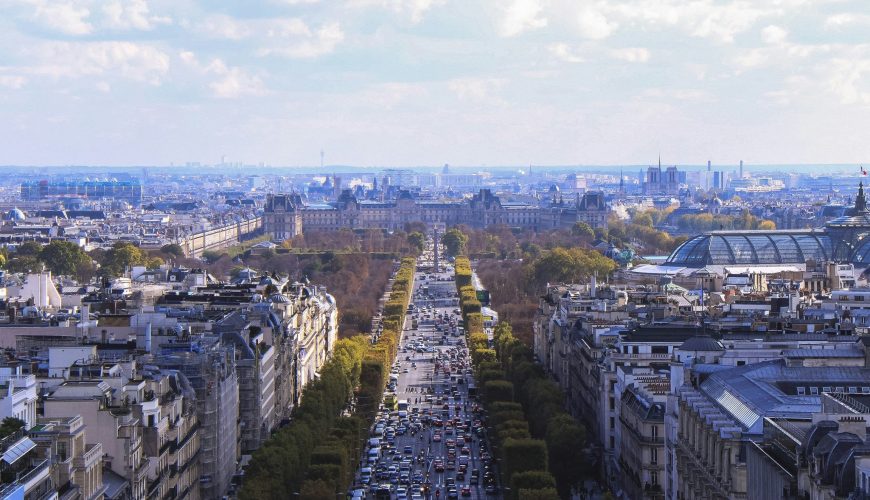 The Castle on the Cliff: Majestic, Magic, Manoir